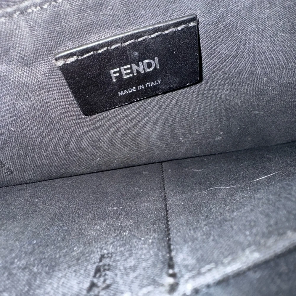 Fendi crossbody - Picture 4 of 7